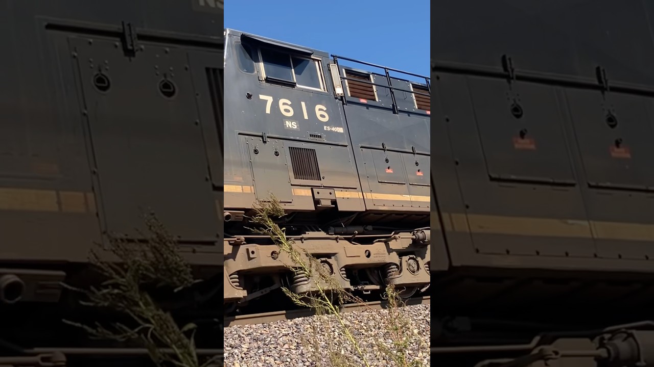 NS 7616 leaving Francisco, IN with 33K and an ac44