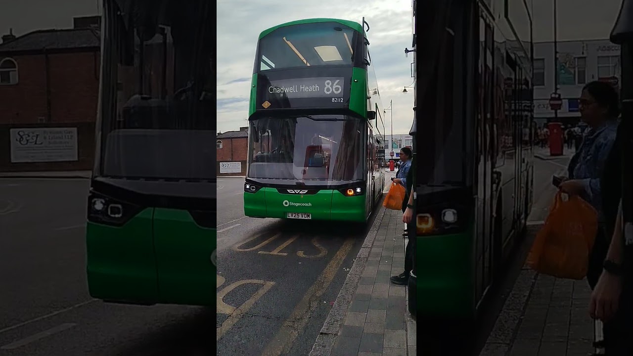 *W DRIVER* (LV25 VOM) 86 on the Wright Electroliner McMillan Livery w/ beam flash #busenthusiast