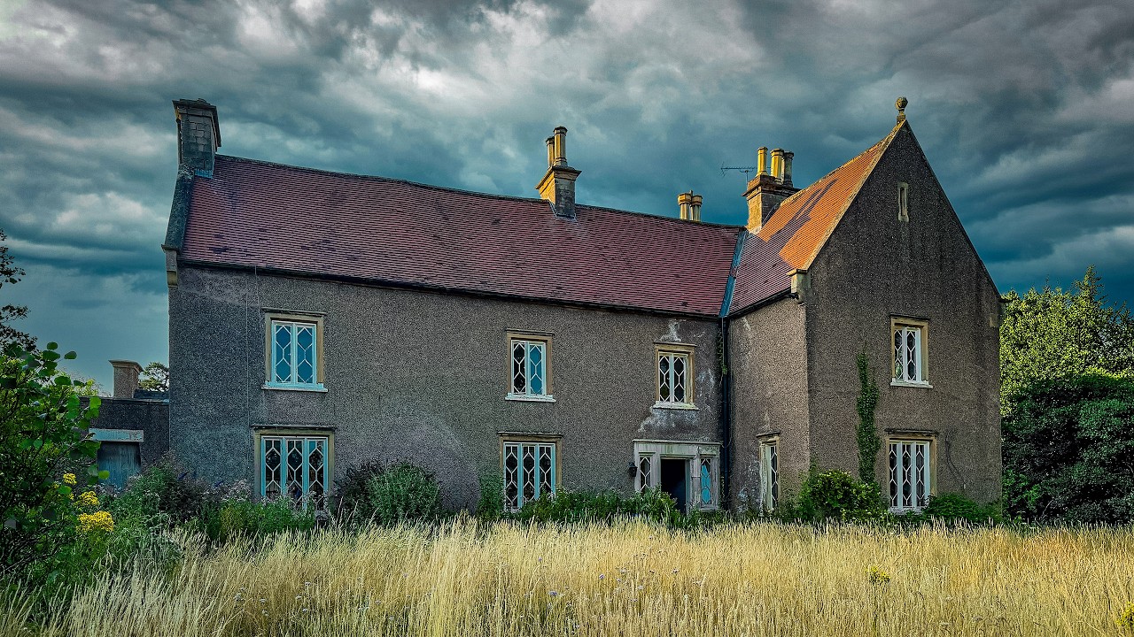 HAUNTED Farm Mansion The Owner Refuses to Enter at Night