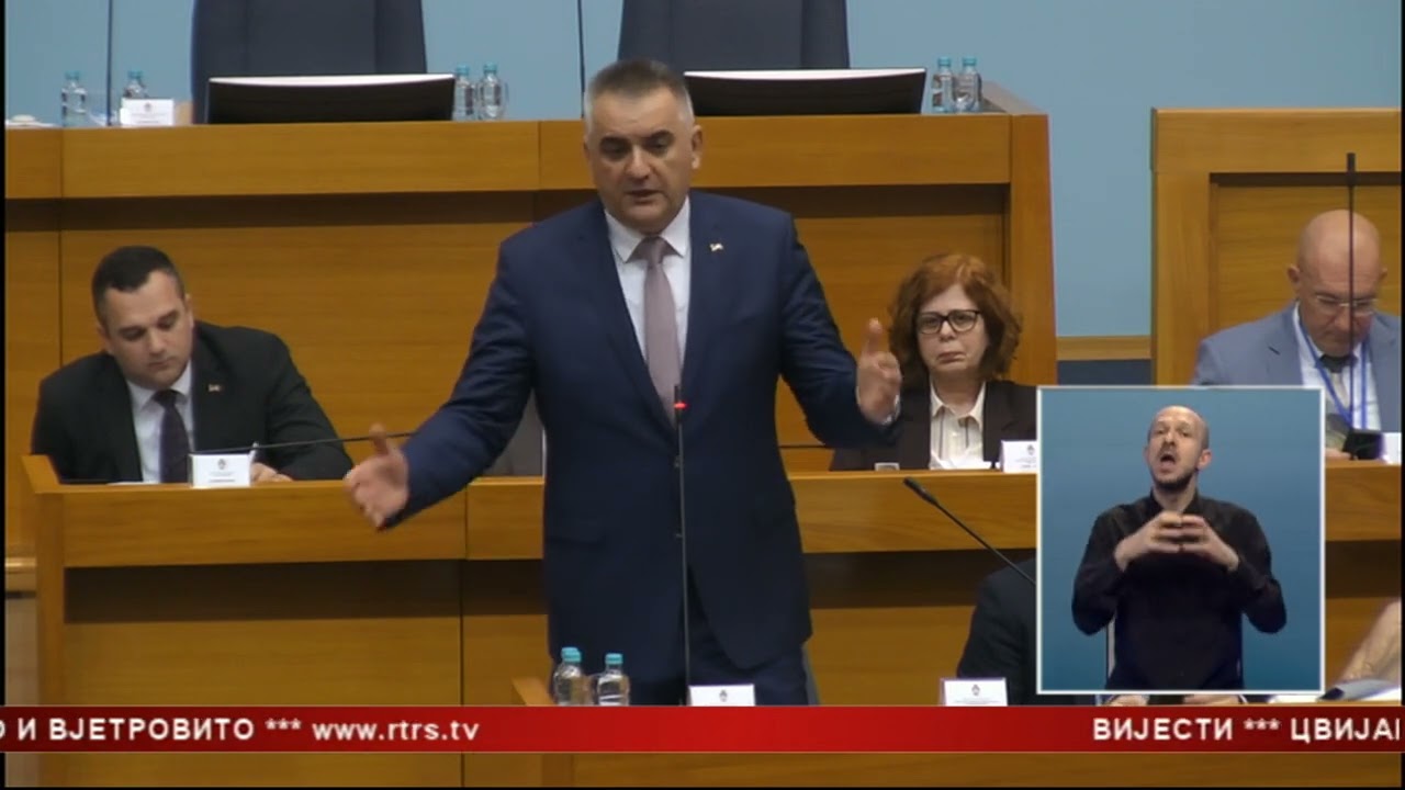 U NSRS tokom Aktuelnog časa predsjednik Vlade Savo Minić odgovarao na poslanička pitanja