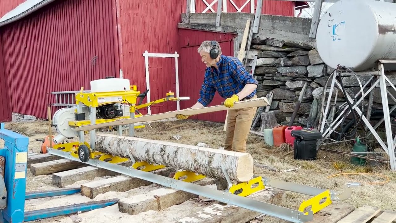 Frontier OS18 Sawmill in action in Norway