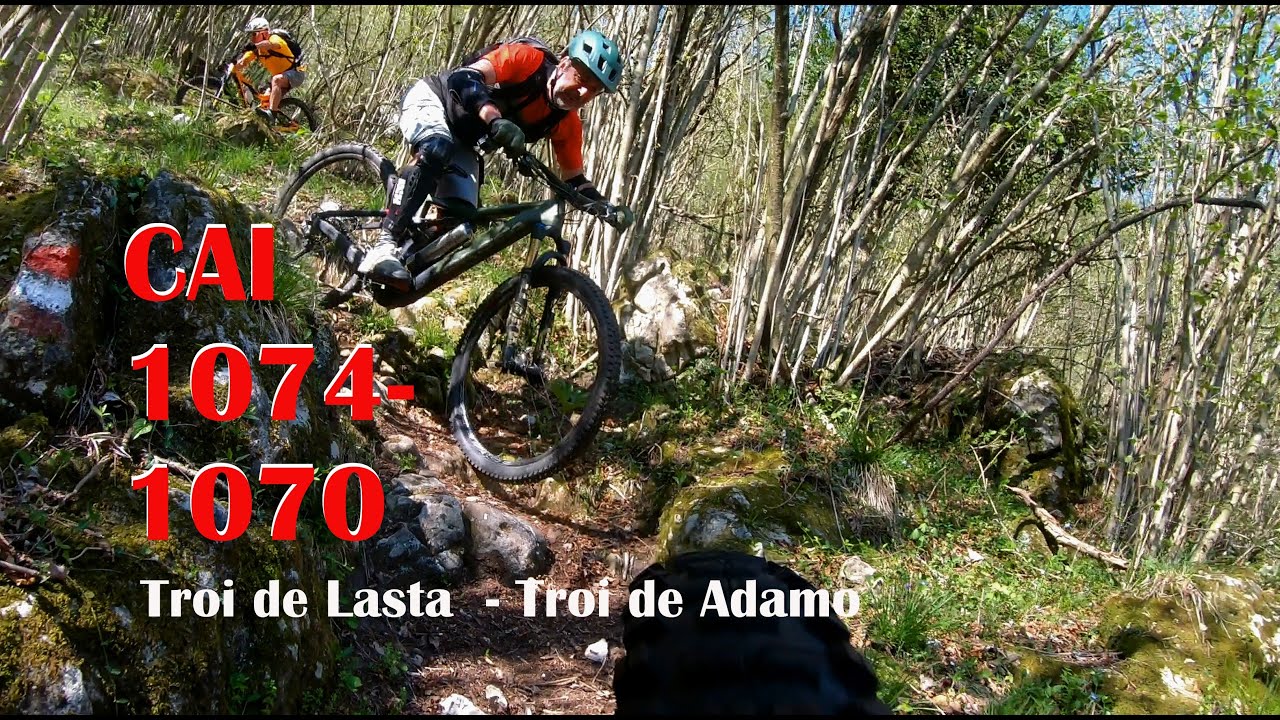 Bella discesa verso Valmareno. CAI 1074-1070. The Prosecco MTB experience. La MiB.