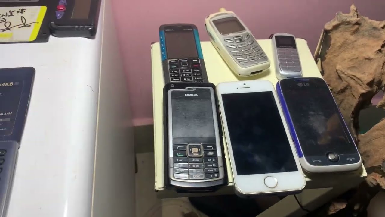 📲   Used vintage mobile phones ನೀವು ಬಳಸಿರುವ ಹಳೆಯ ಮೊಬೈಲ್   Old phones old memories #vintage 