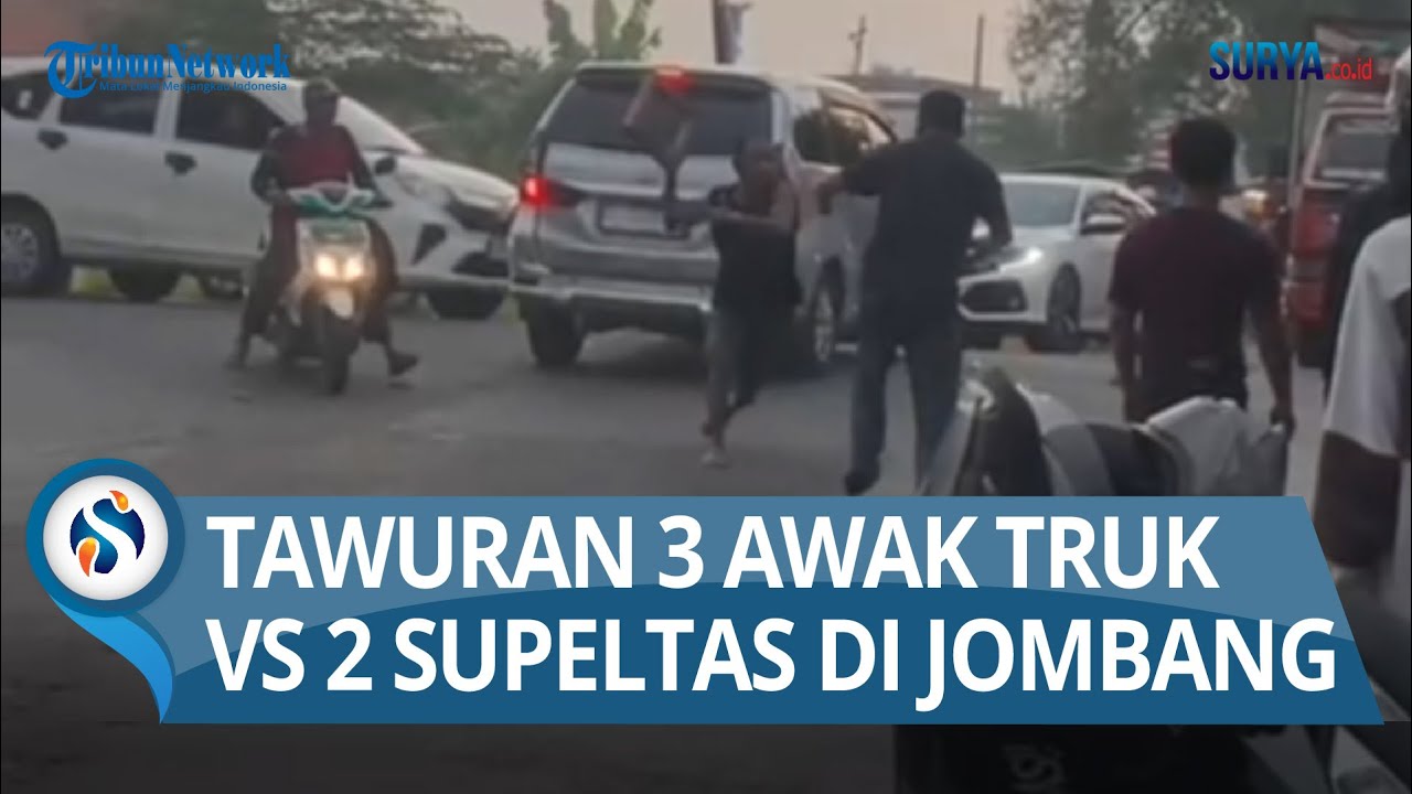 Bentrok Supeltas dan Awak Truk di Simpang Sumobito Jombang Sebabkan Antrean Kendaraan Mengular