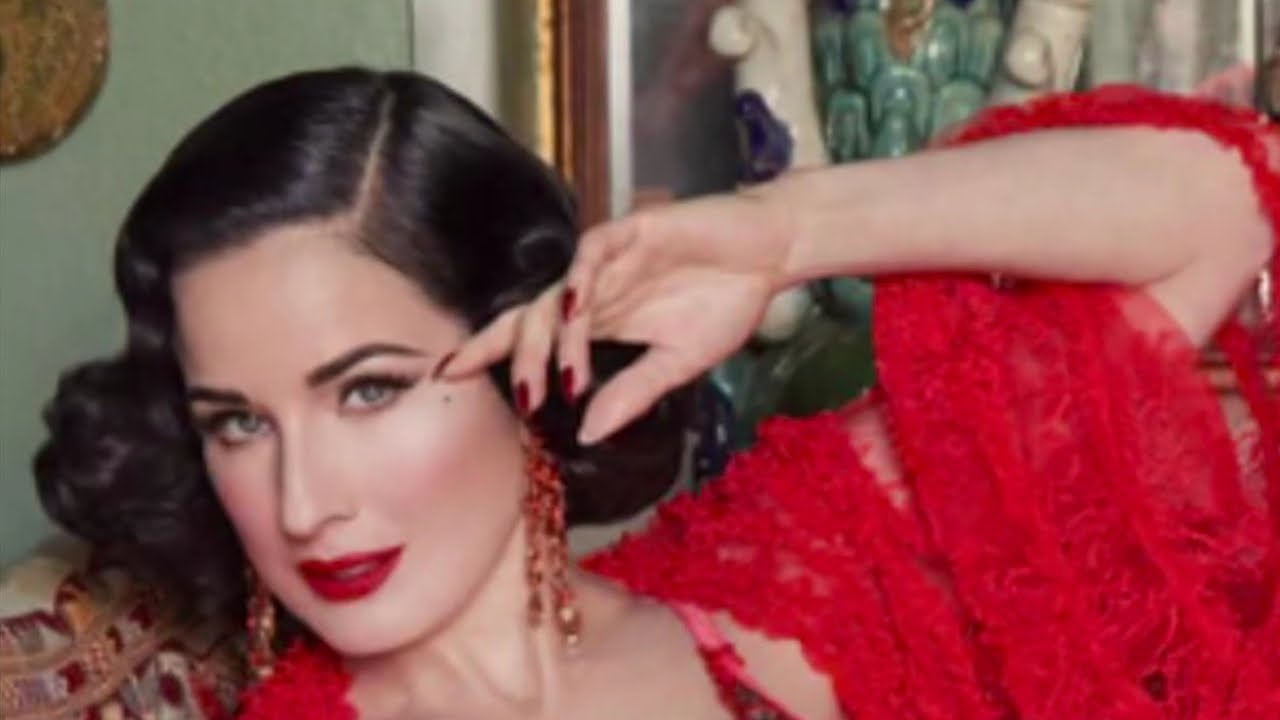 Dita Von Teese Burlesque