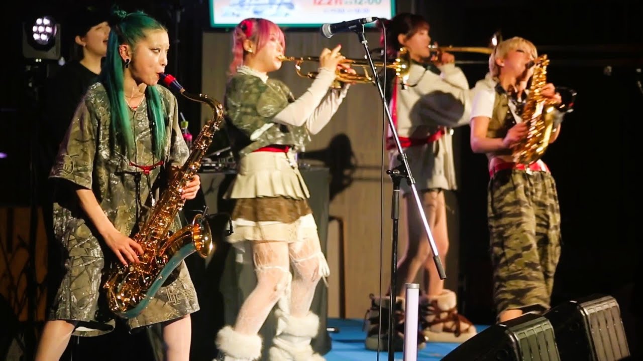 CLOVER / MOS - みんなのXmas音楽祭 - 2025年