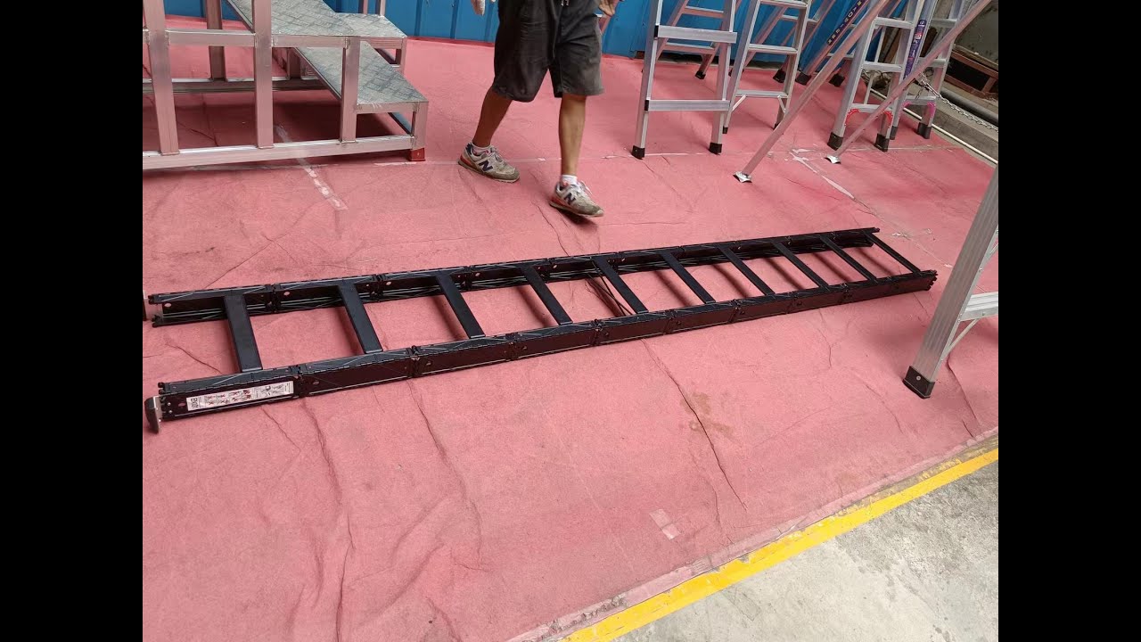Aluminum tactical folding ladder