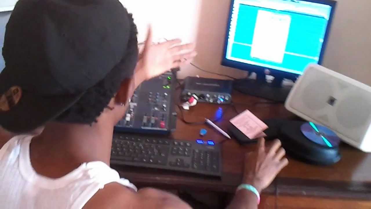 Ludafrick prodz making beat episode 1