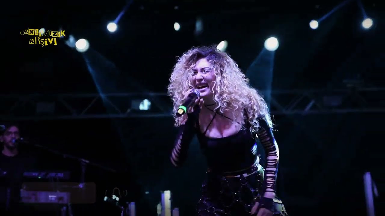 Sena Şener - Porselen Kalbim / Canlı Konser Kayıt