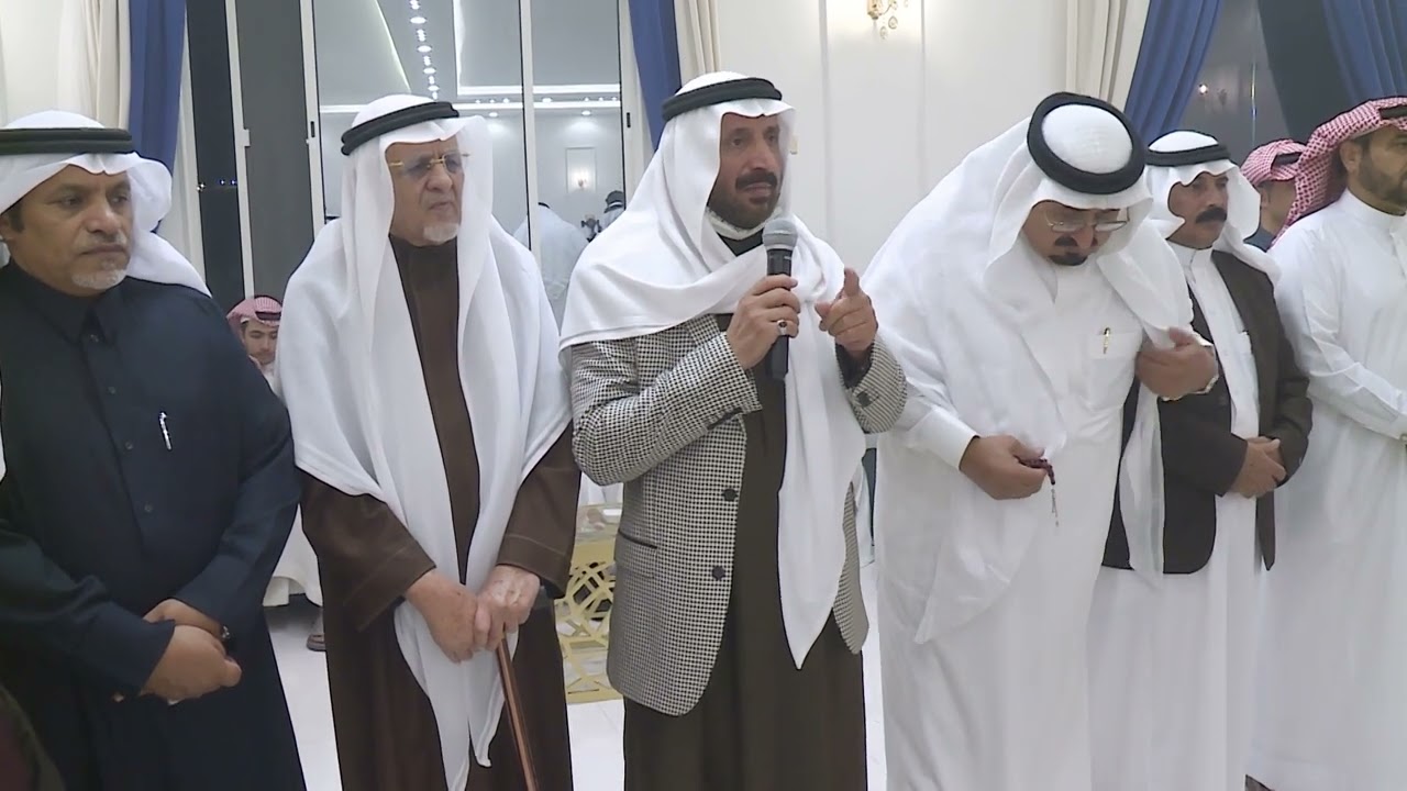 تكريم أسرة 