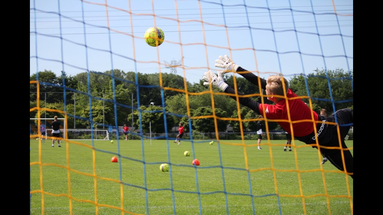 Kom tæt på målmandstræningen i FCN