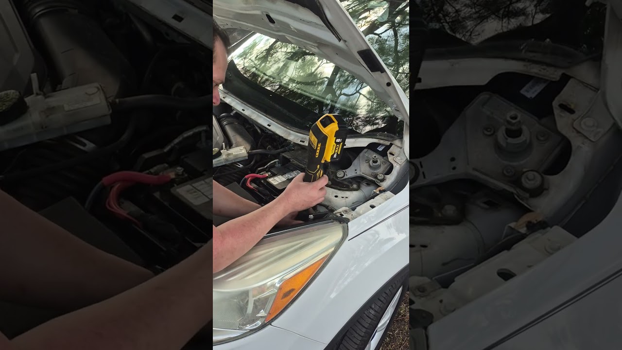 cambio de batería Ford Escape 2014