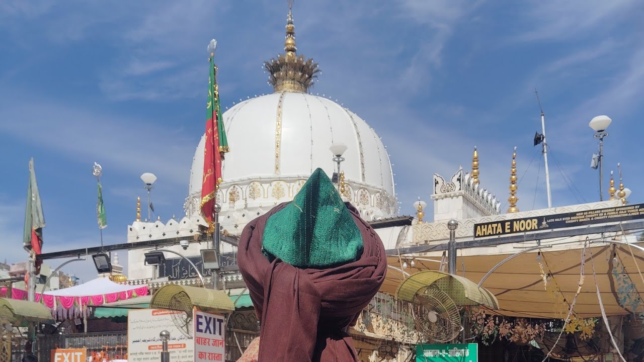 Karo kripa popular kavvali in Ajmer Sharif #ajmersharif  #qawali #poetry #love #live