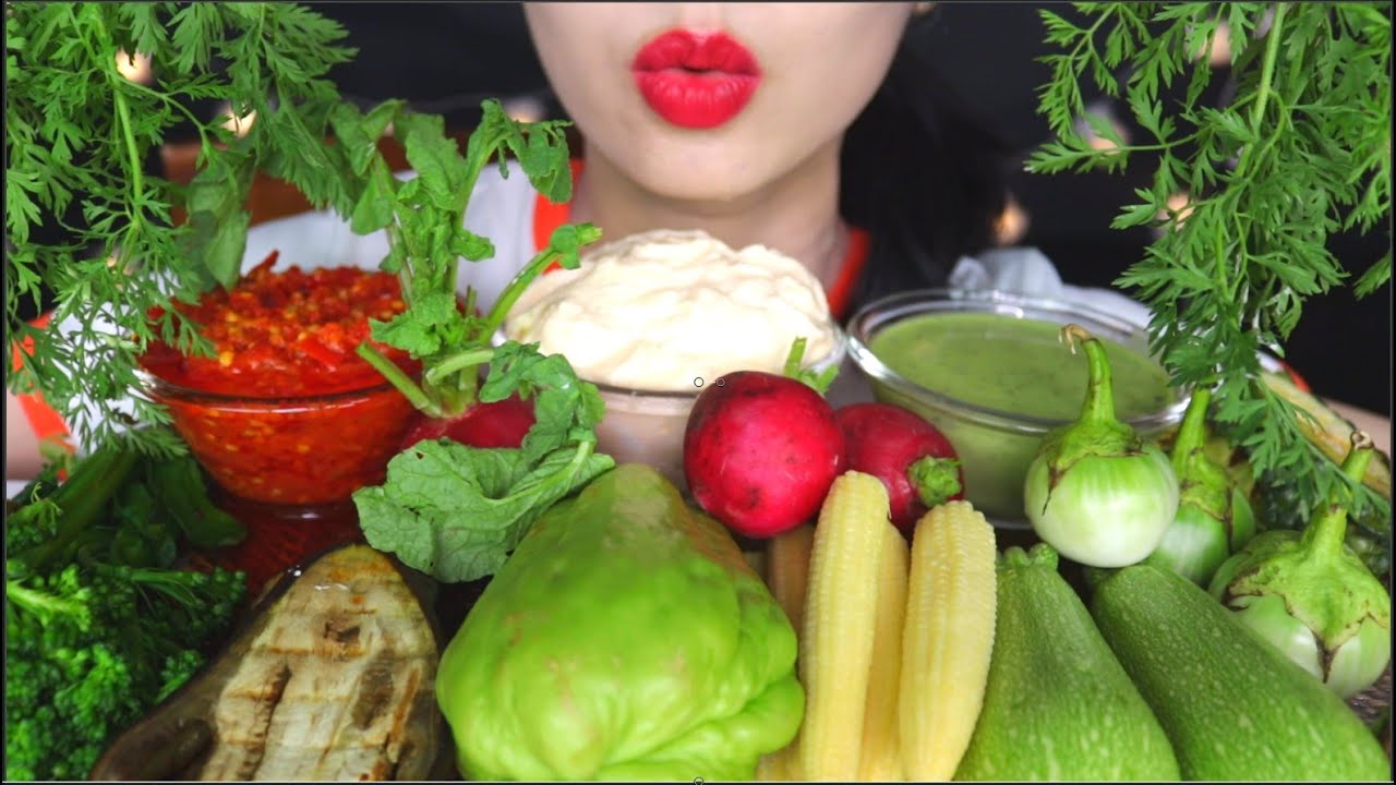 ASMR VEGGIE PLATTER + VARIOUS DIPS, CRUNCHY BROCOLLINI, EGGPLANT, RADISH, BABYCORN, CARROT 咀嚼音 먹방
