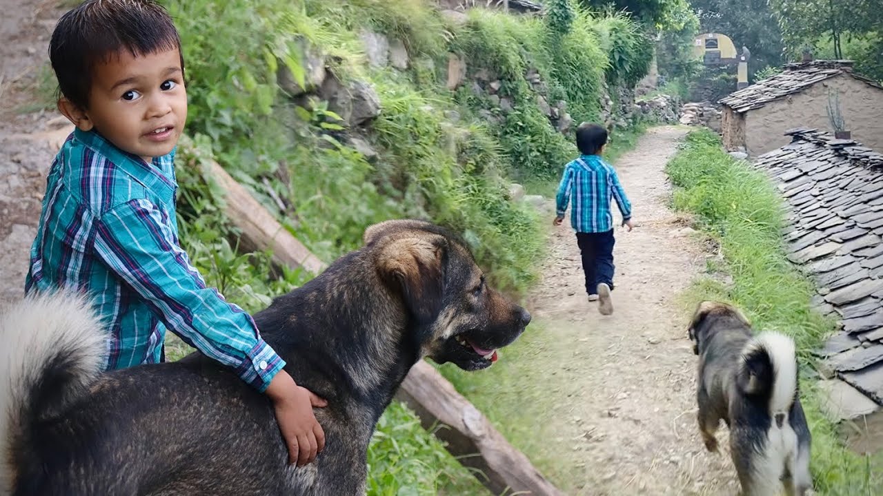 Gaon ki Galiyon me Rudransh ka Vlog 😍