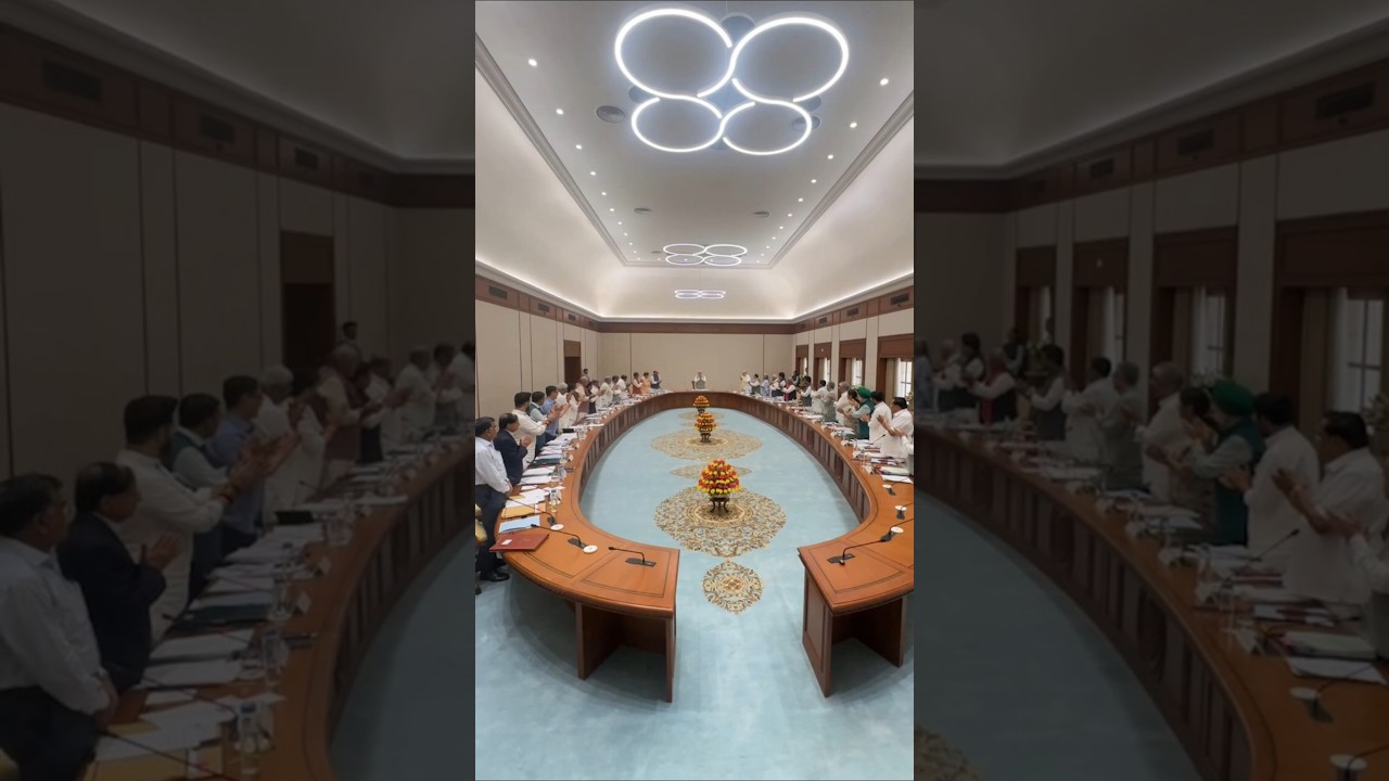 PM Modi receives a Standing Ovation for being the longest serving elected PM | #shorts