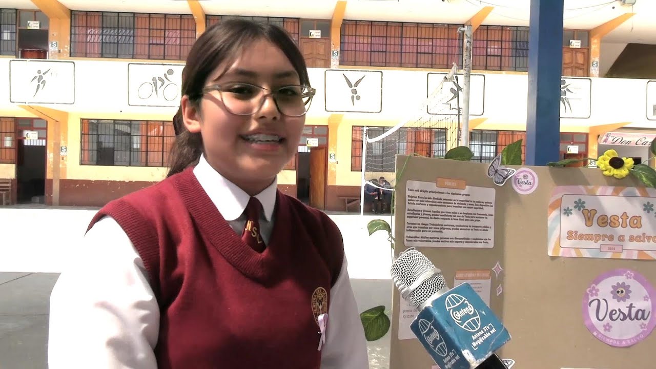 ESTUDIANTES DE SECUNDARIA EXPUSIERON IMPORTANTES PROYECTOS EN EL CONCURSO CREA Y EMPRENDE 2024