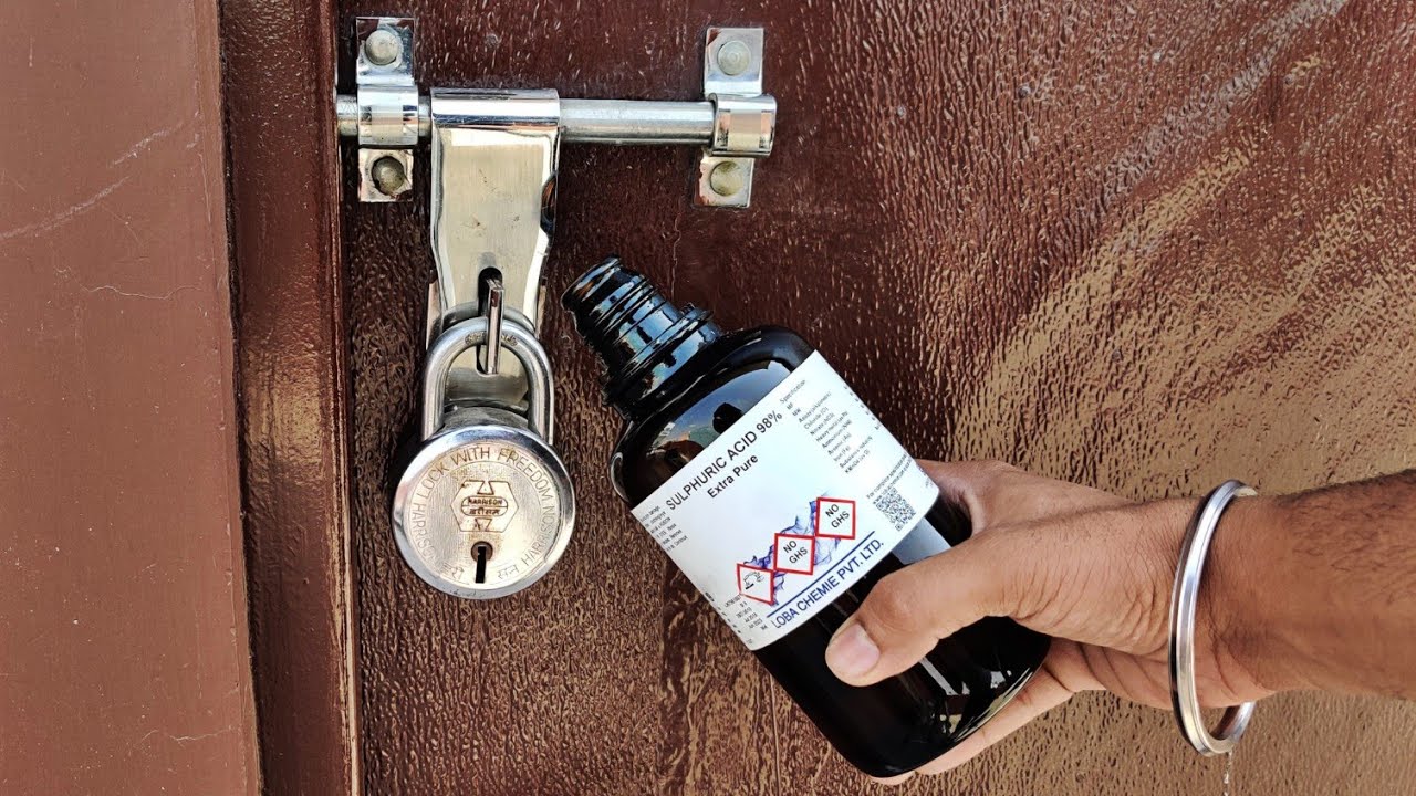 LOCK VS ACID | तेजाब से ताला खुलेगा ?