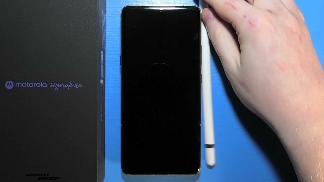 What Charger for Motorola Signature? (How Many Watts Charger)