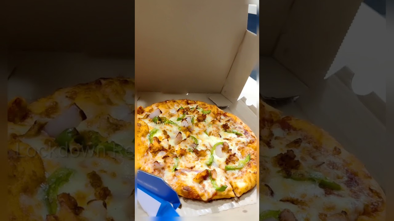 Domino's Chicken Fiesta Pizza and Chicken Wings in Hot Sauce 🍕🥘🍗❤️