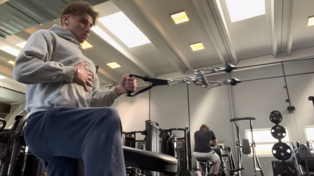 Pull day vlog | back and bicep workout