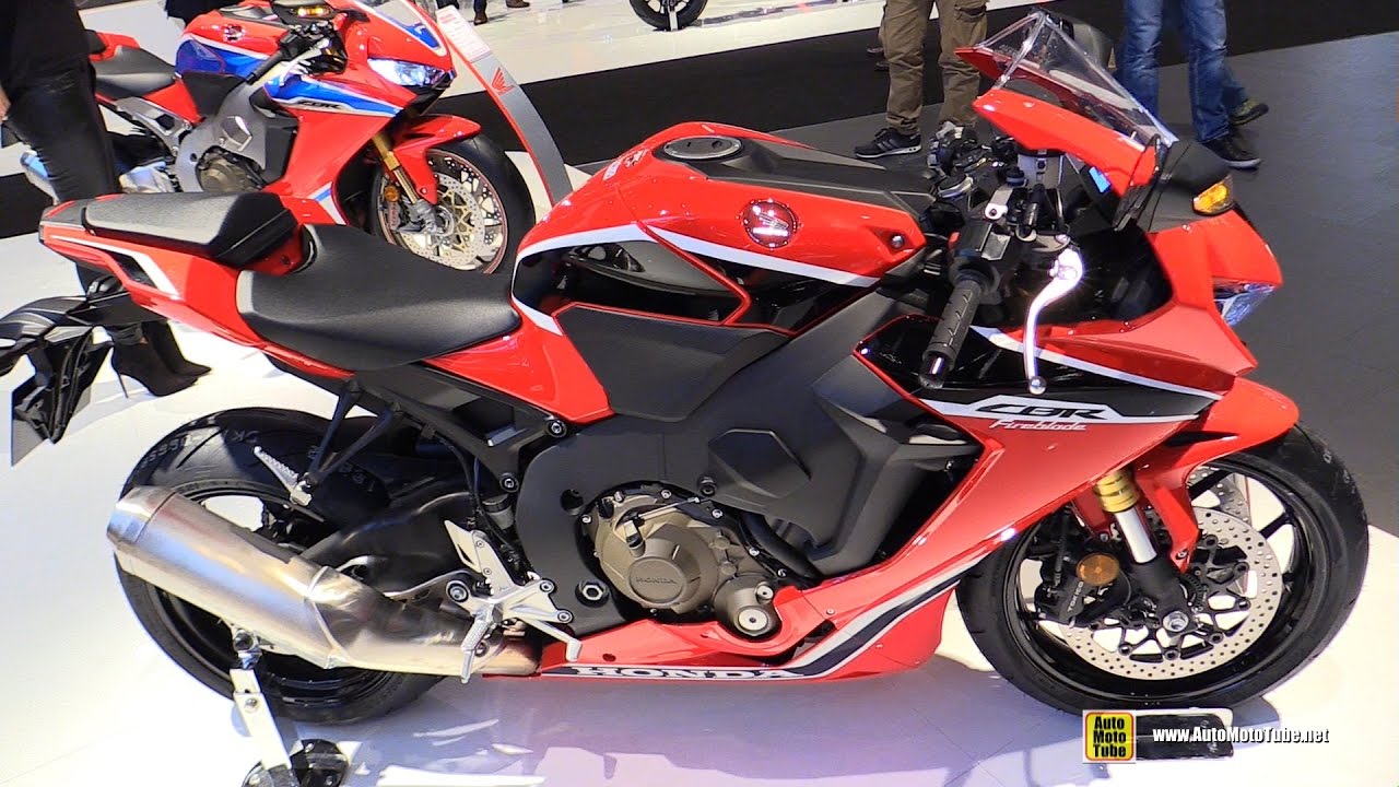 2017 Honda CBR1000RR Fireblade - Walkaround - Debut at 2016 EICMA Milan