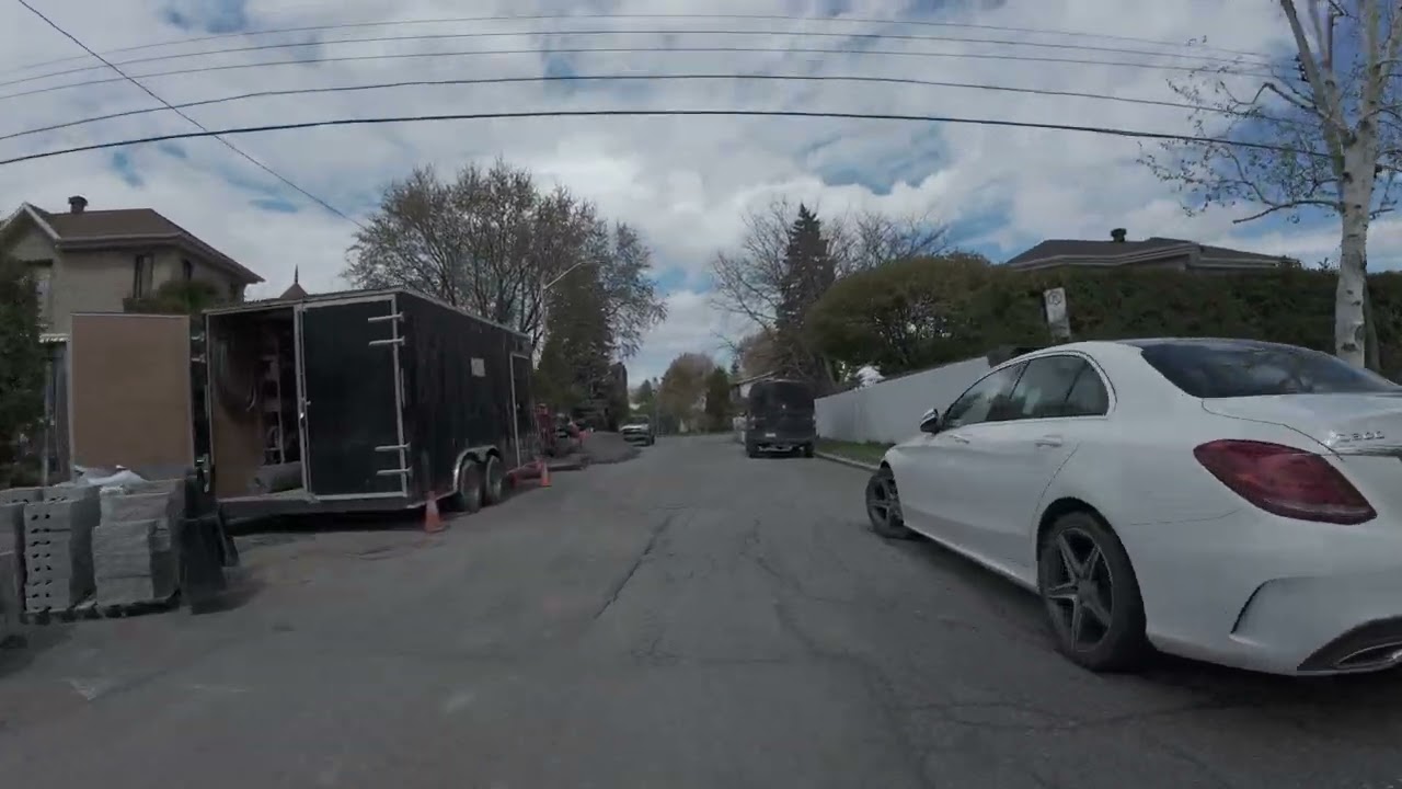 Balade a vélo dans Duvernay (Laval) 2024-05-09 (2/3)