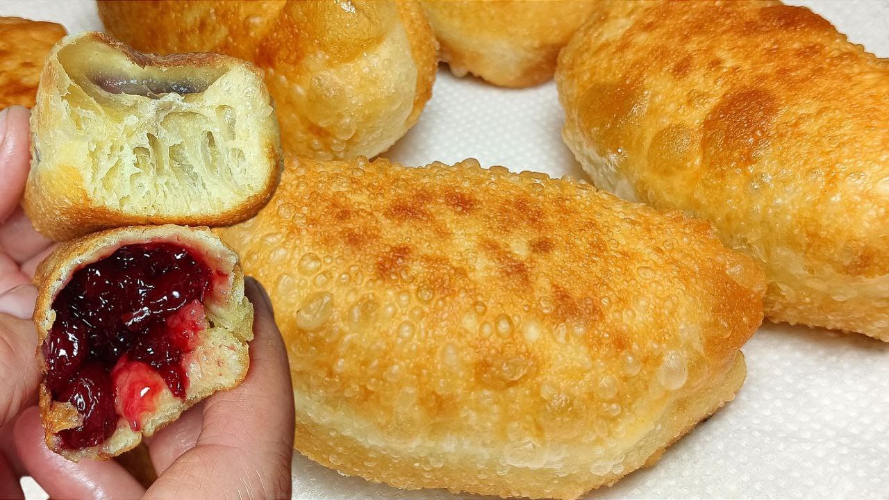 СКАЗОЧНО-ПУЗЫРЧАСТЫЕ пирожки с вишней🍒 БЫСТРО: БЕЗ ДРОЖЖЕЙ