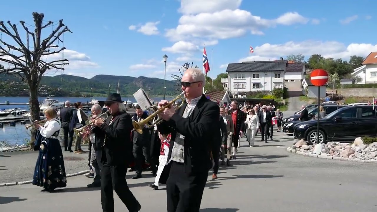 Borgertoget i Holmsbu 17.05.23 (del 3/3)