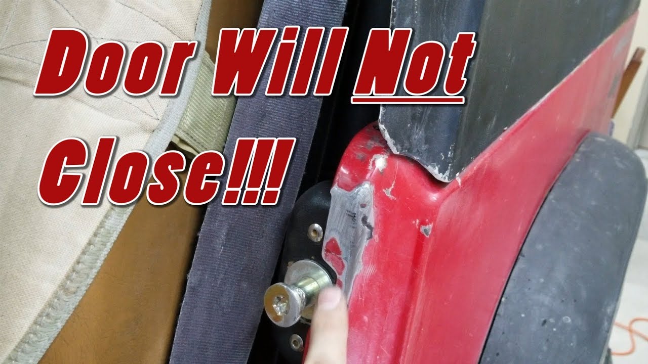 Adjusting Door Hinges on a Jeep Wrangler