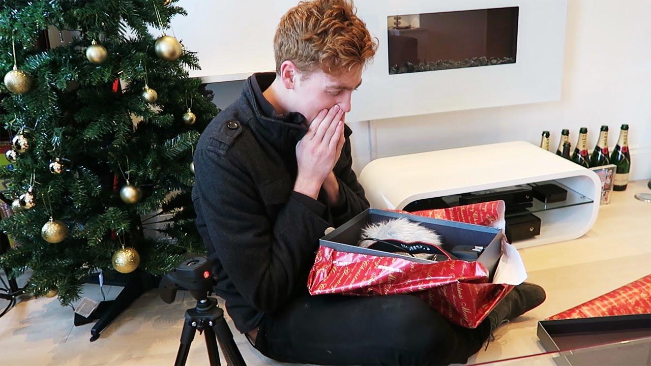 SURPRISING MY FRIENDS AND FAMILY ON CHRISTMAS