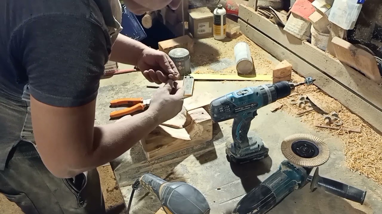 portacandele in legno di ulivo.   suport de lumanari parfumate in lemn de maslin