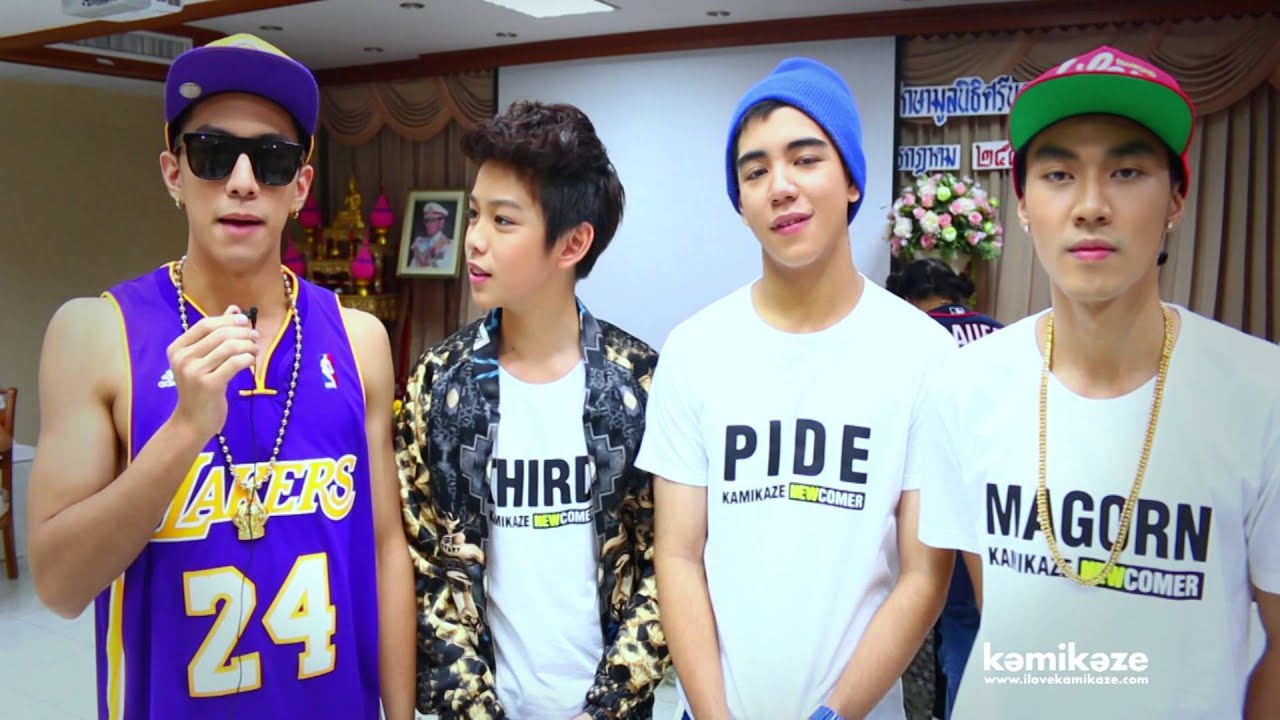 [Clip] - KZ NEWCOMER : เมื่อ Third ทำสาวๆระทึกกันทั้งโรงเรียน!!