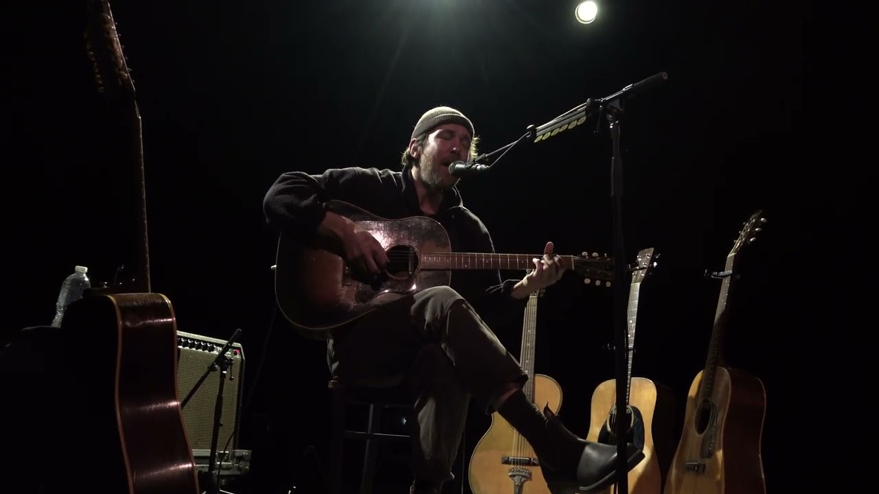 Robin Pecknold - I Let You (Bowery Ballroom, NYC 11/17/24)
