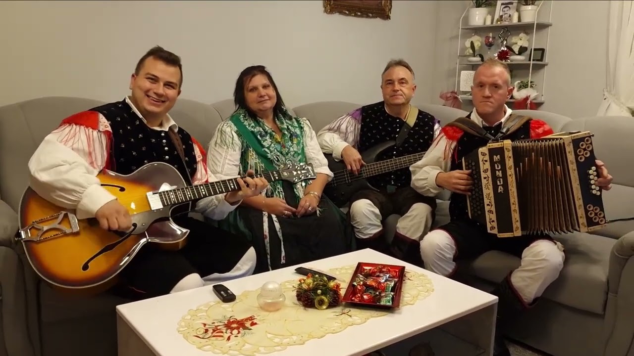 ANSAMBEL NATURA- Ljubica lahko noč (Tone Kmetec)