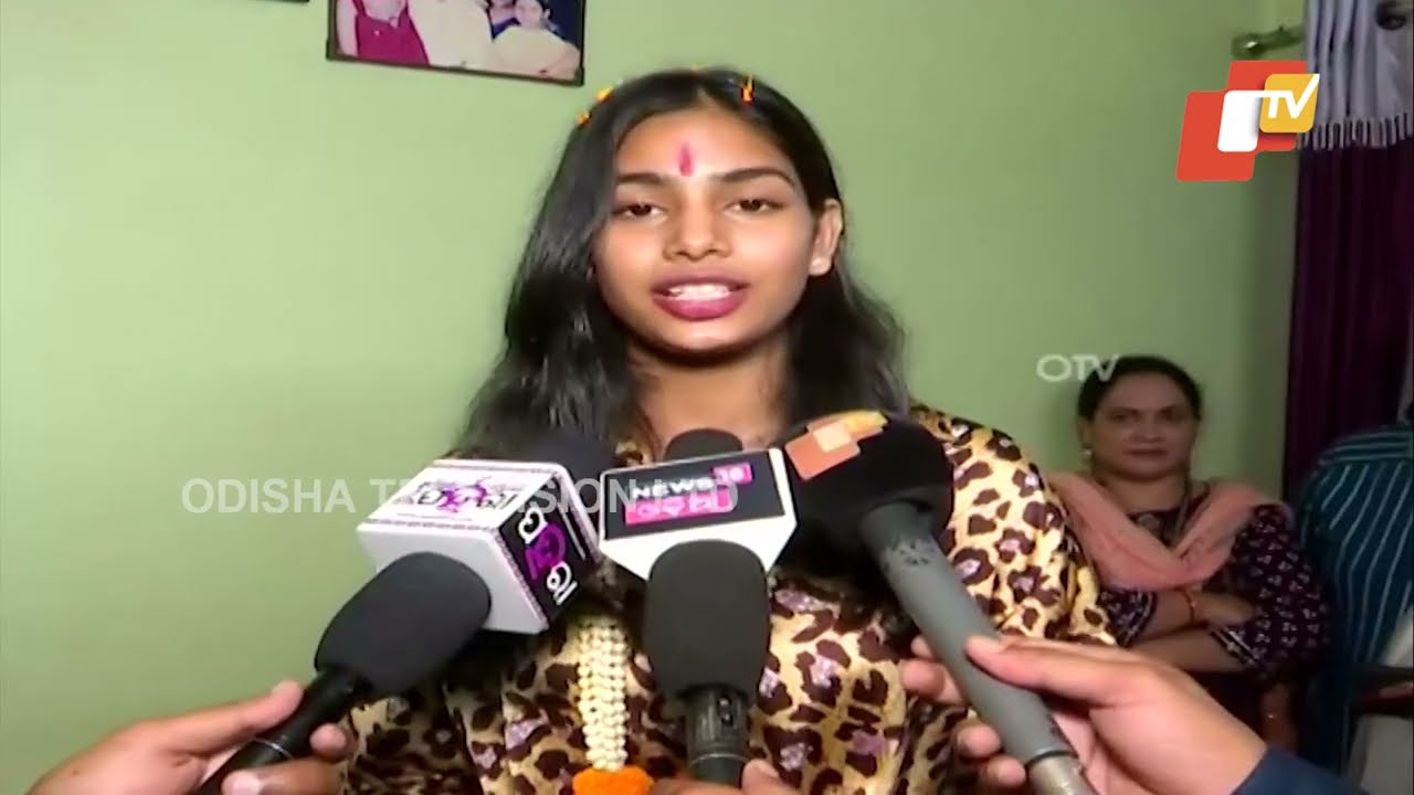 First K-pop star from India Sriya Lenka reaches home