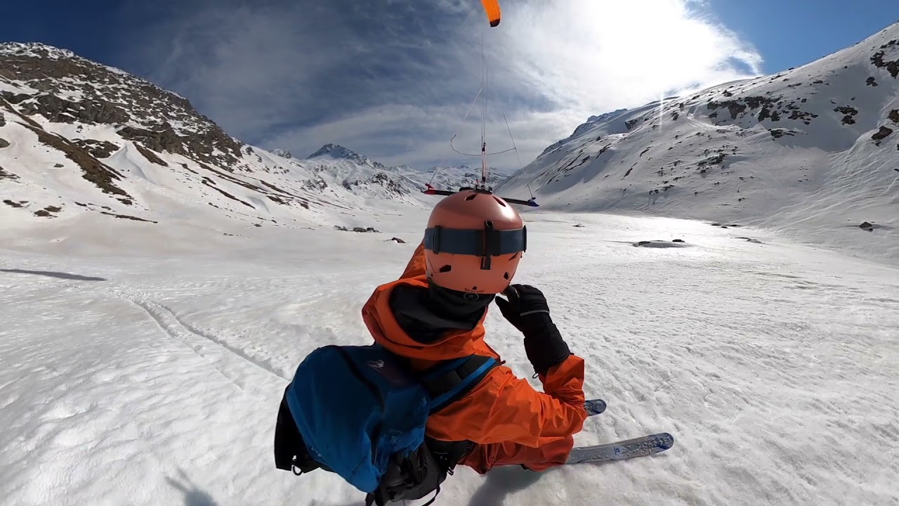 Big Snowkitetour by Avers in Switzerland to Italy
