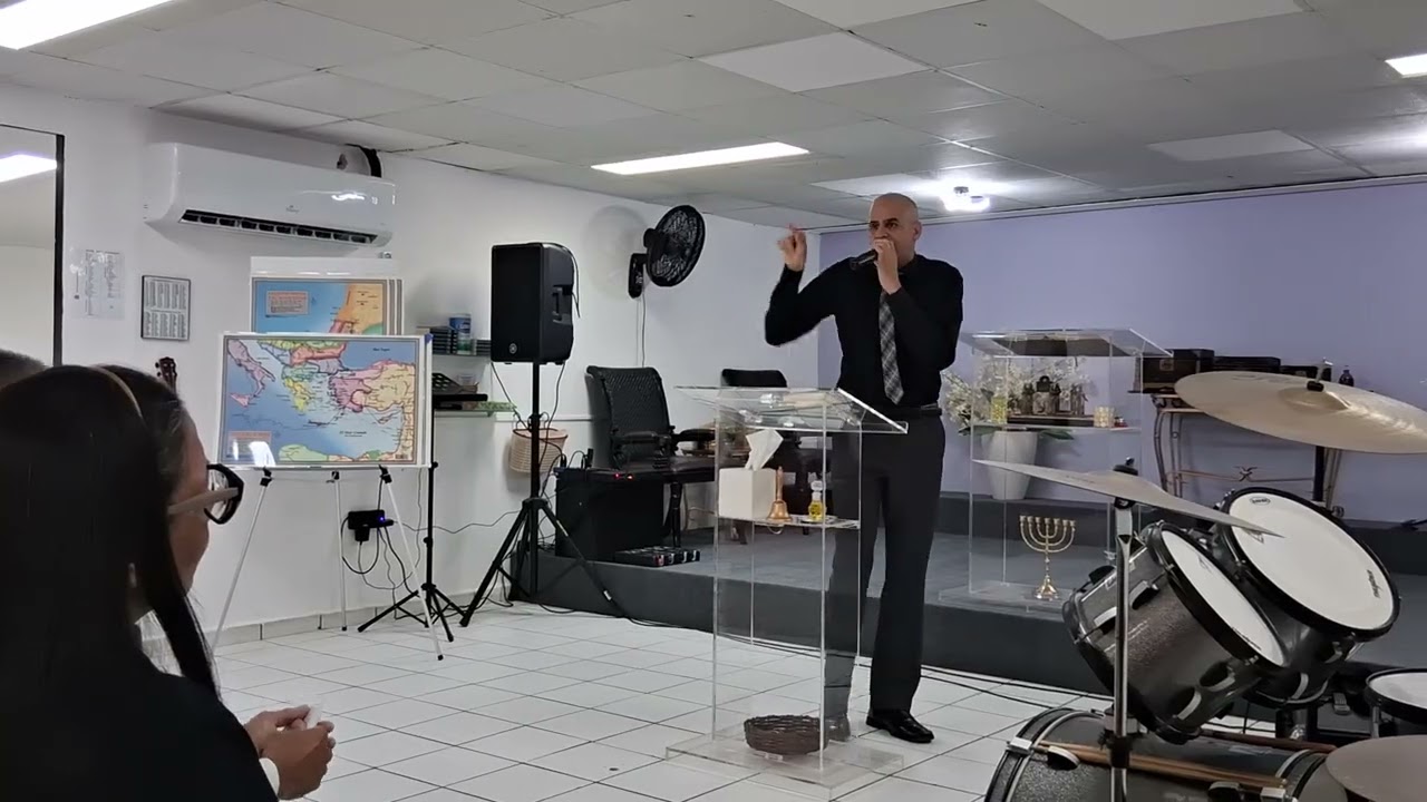Iglesia Pentecostal Sana Doctrina.  En el mensaje Evang. Juan Carlos Rivera. 