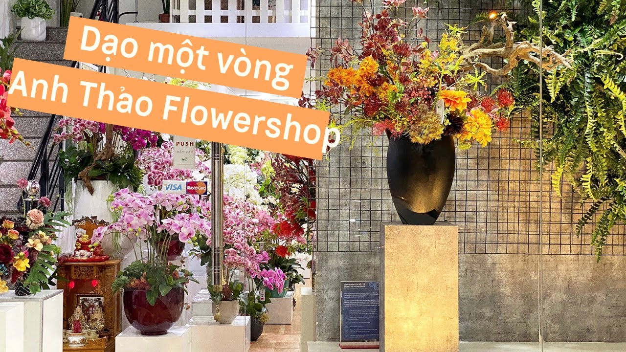 BÊN TRONG MỘT SHOP HOA LỤA TẠI ĐÀ NẴNG