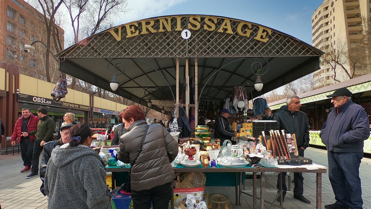 Yerevan, Vernissage Street Souvenirs Market 😍
