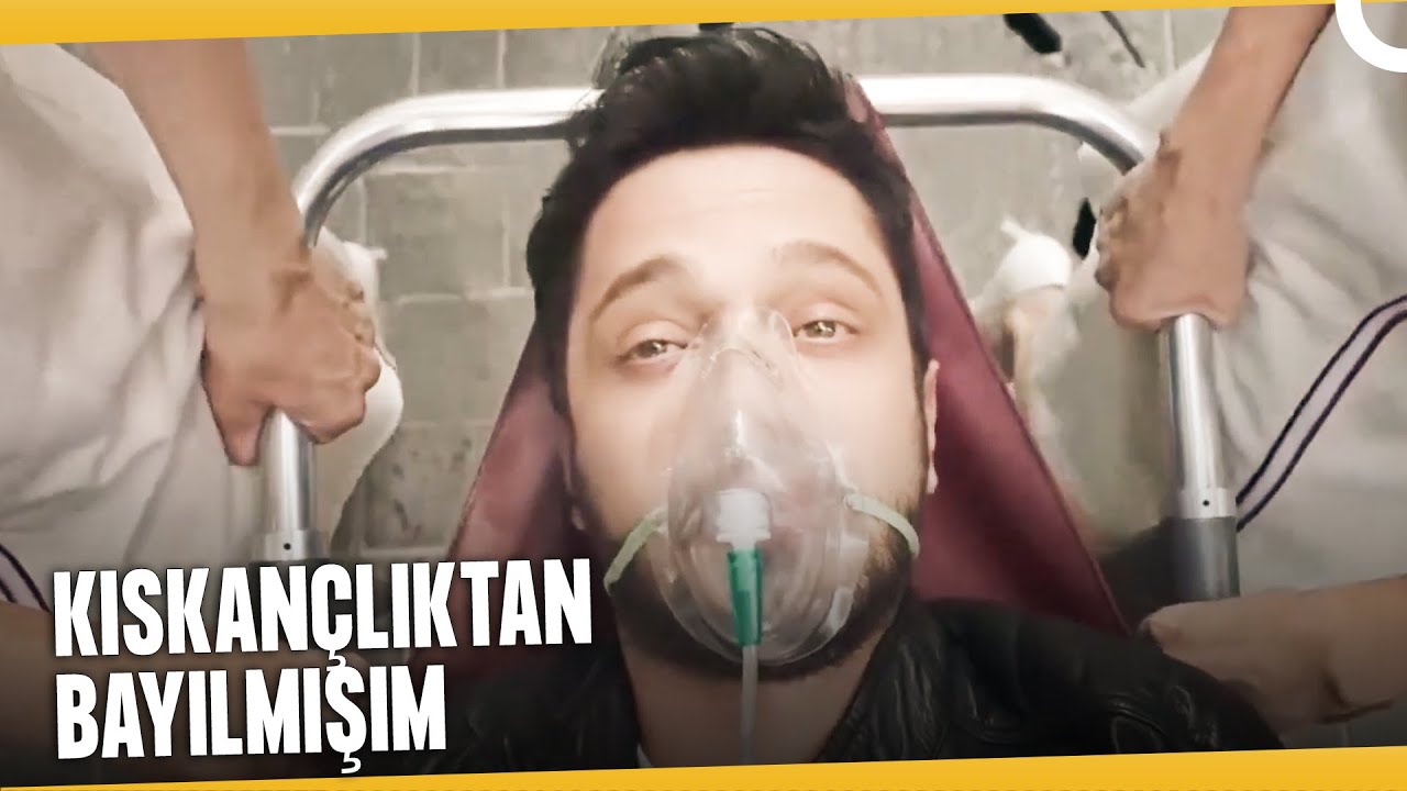 Adamın Kafasında Tepsi Kırdı! | Dönerse Senindir