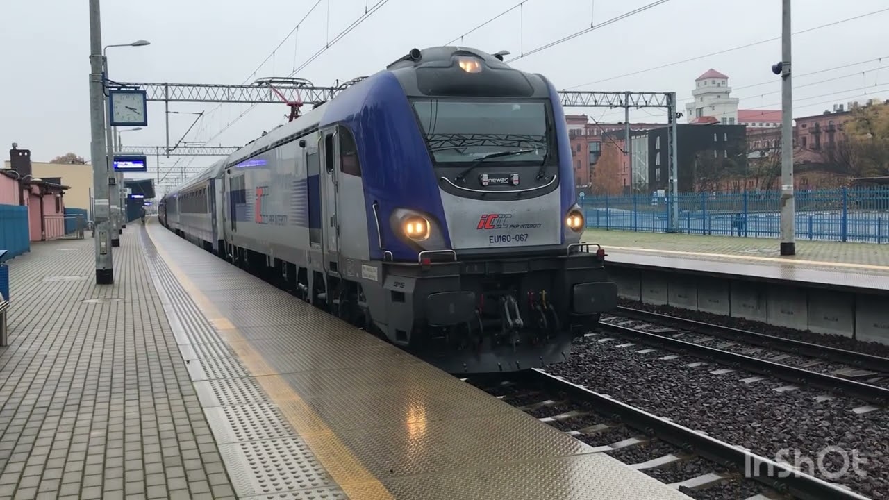 EU160-067 z IC 8306 Szkuner relacji Ustka-Przemyśl Główny