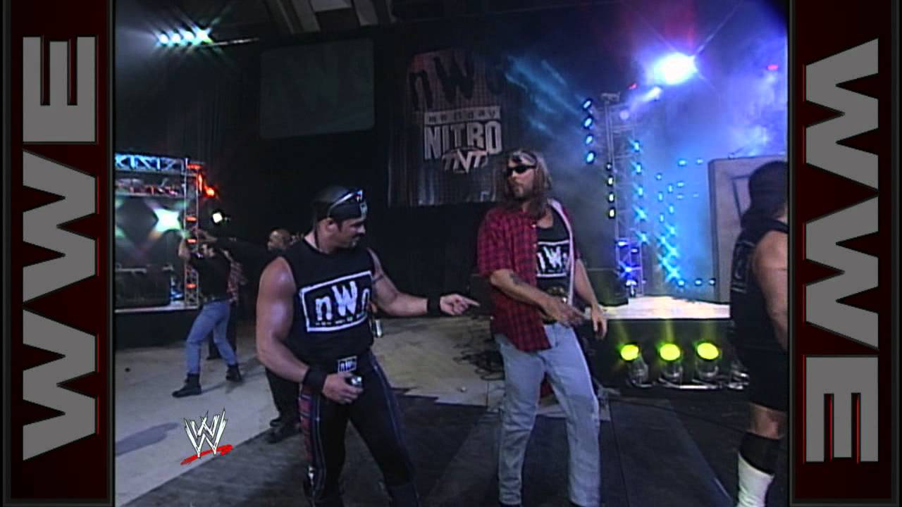 nWo демонстрирует численную силу на WCW Monday Nitro