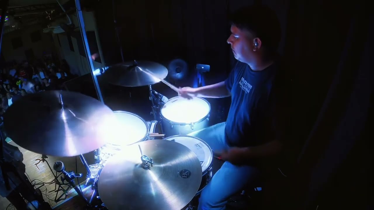 EL FUEGO NUNCA DUERME 