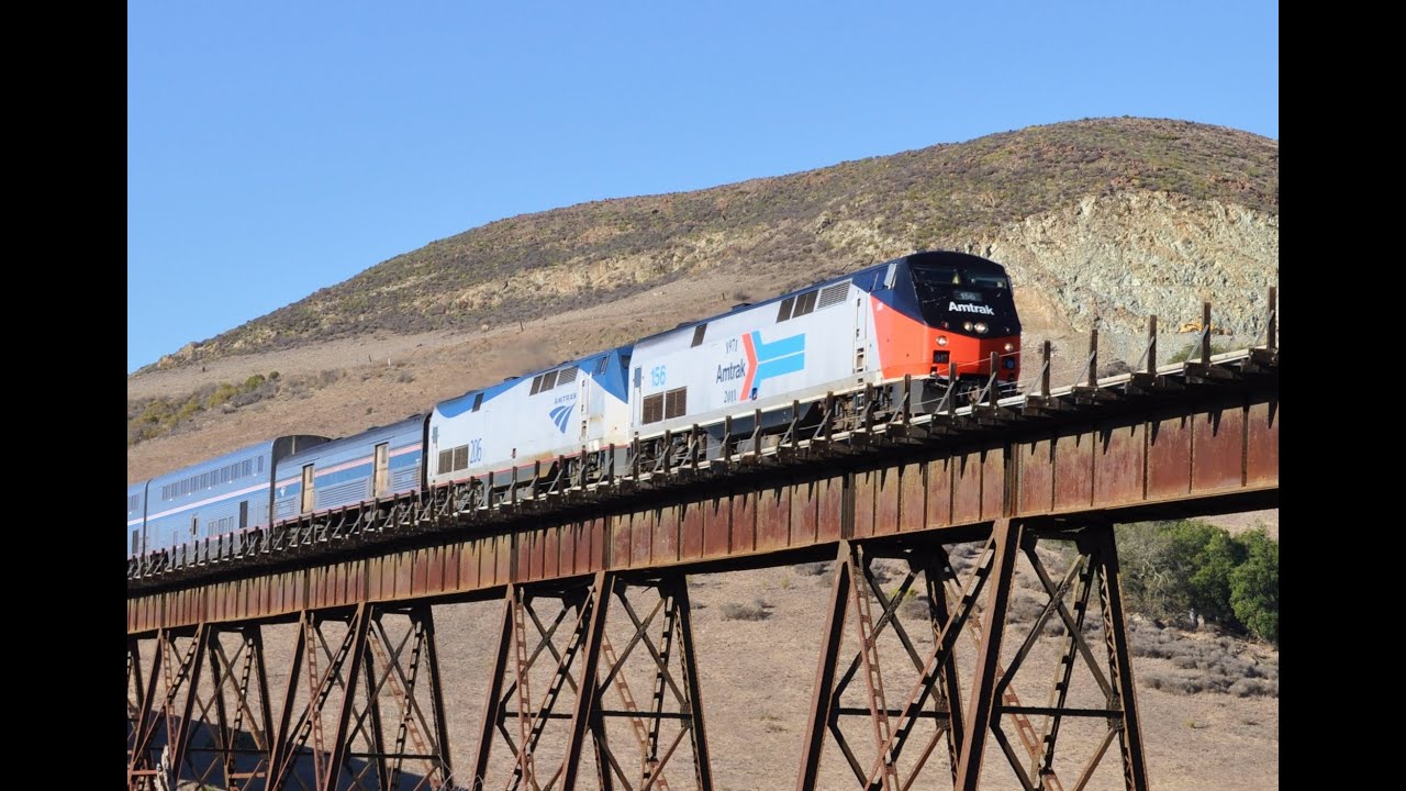 Amtrak Phase 1 P42DC Engine 156 on the Coast Starlight