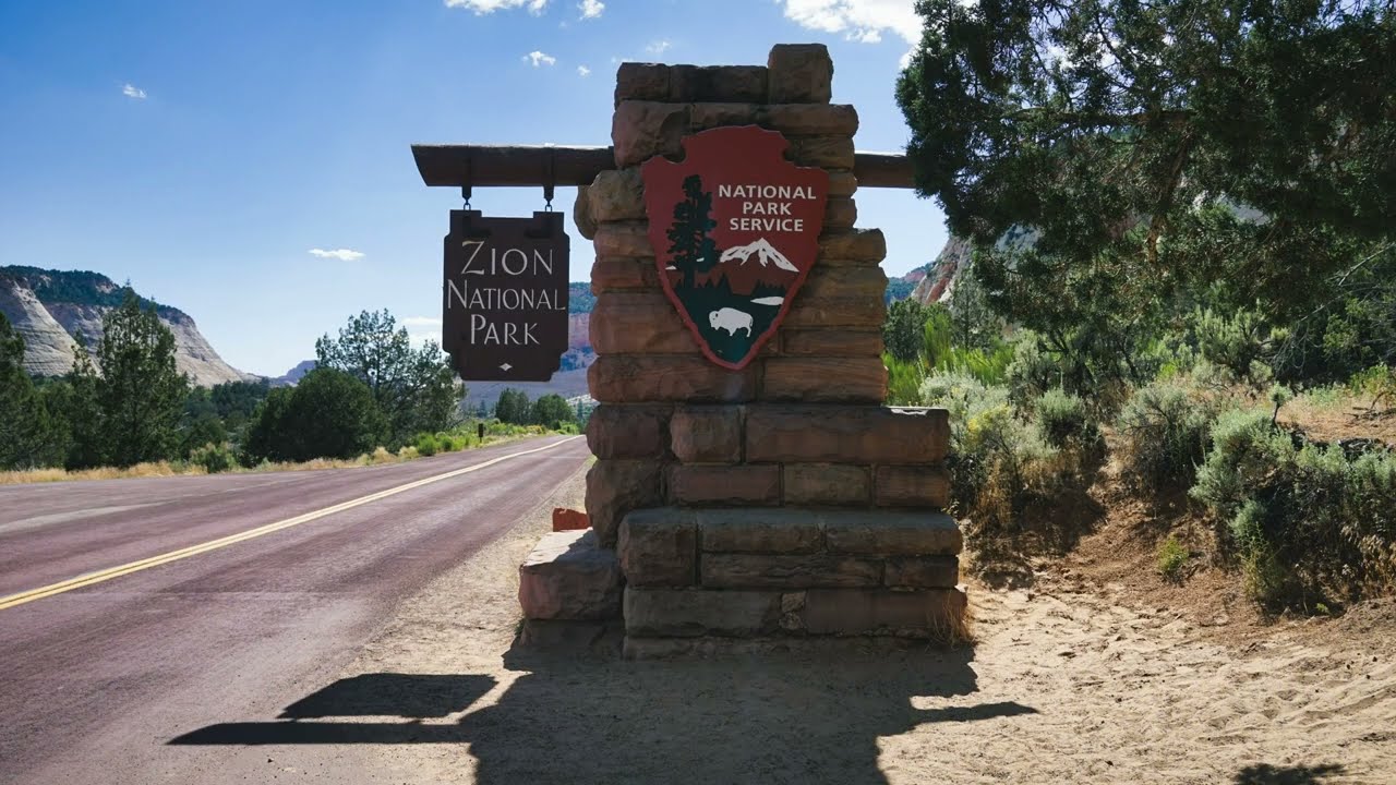 USA - Utah -  Zion National Park - Screensaver Slideshow - 4K