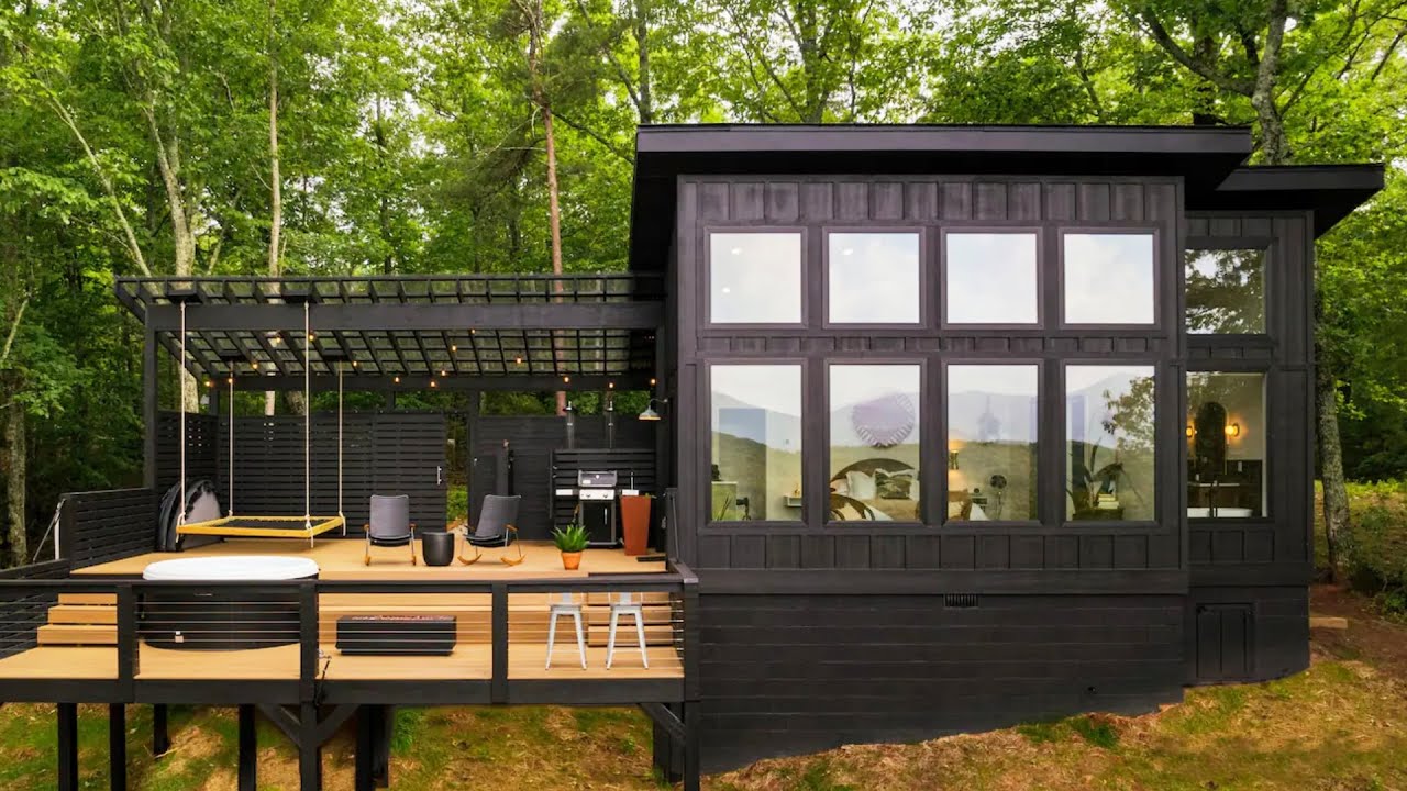 Most Luxurious Alpine Cabin with Incredibly Beautiful Deck