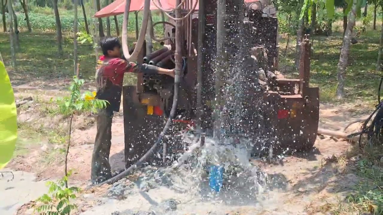 รีวิวเจาะน้ำบาดาลห้านิ้วหกสิบเมตรน้ำออกดีมากหมื่นห้าชมไปบ่นไป water well drilling