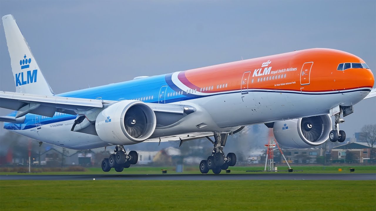 AWESOME Airplanes at Amsterdam Airport - Ten Minute Tuesday #005