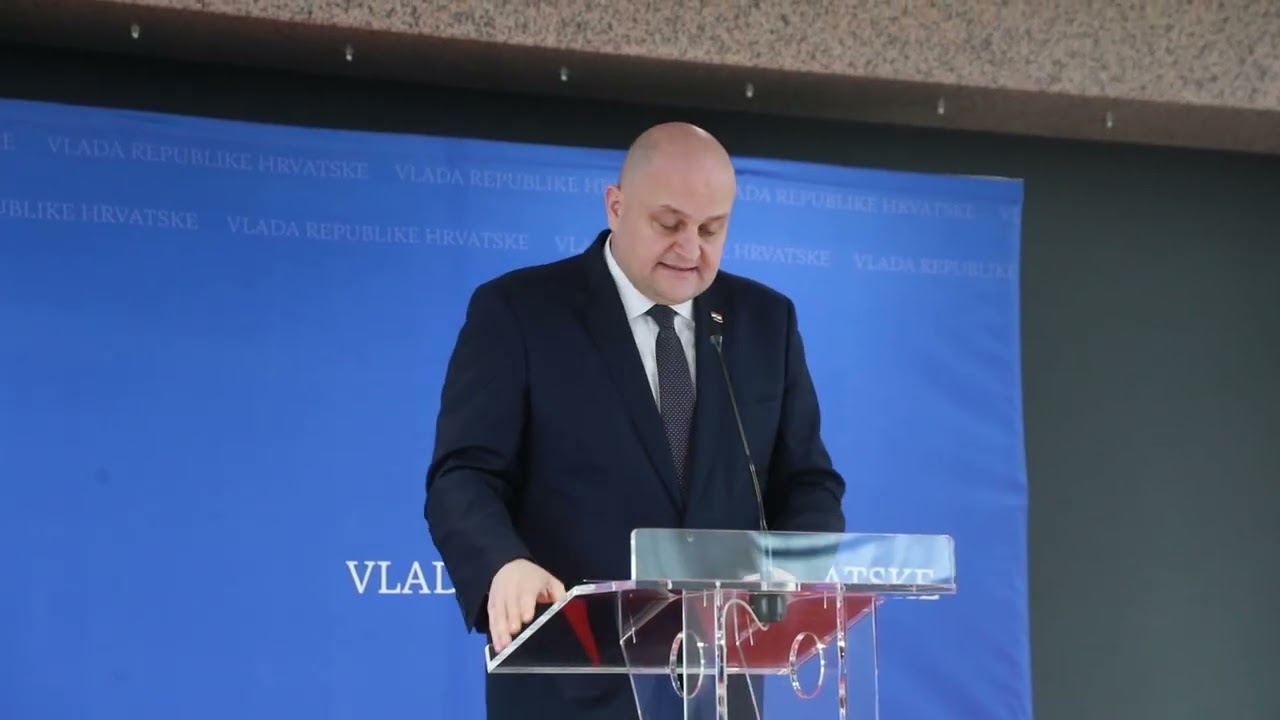 Ministar Ante Šušnjar odgovara na novinarska pitanja nakon sjednice Vlade RH
